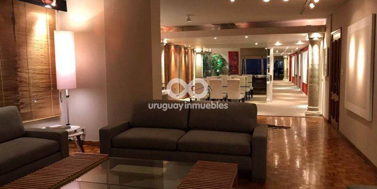 Apartamento con Muebles en Zona Pocitos - Uruguay Inmuebles (1)